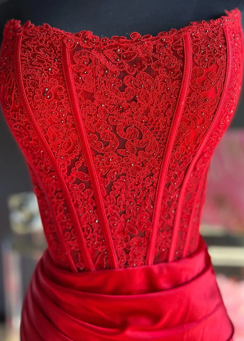 Arielle |Sheath Strapless Corset Satin Prom Dress with Slit